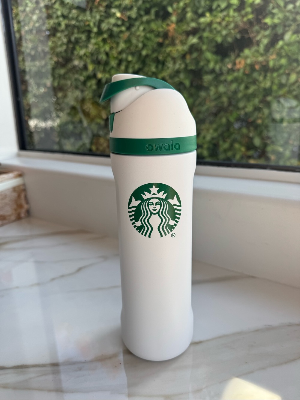Starbucks Owala Limited Edition White Bottle with Green Logo and Trim